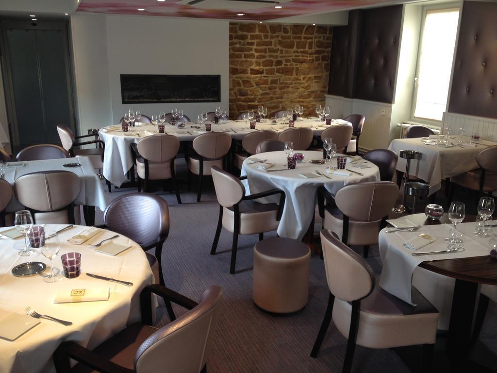 Logis Hotel Les Platanes Reyssouze Esterno foto