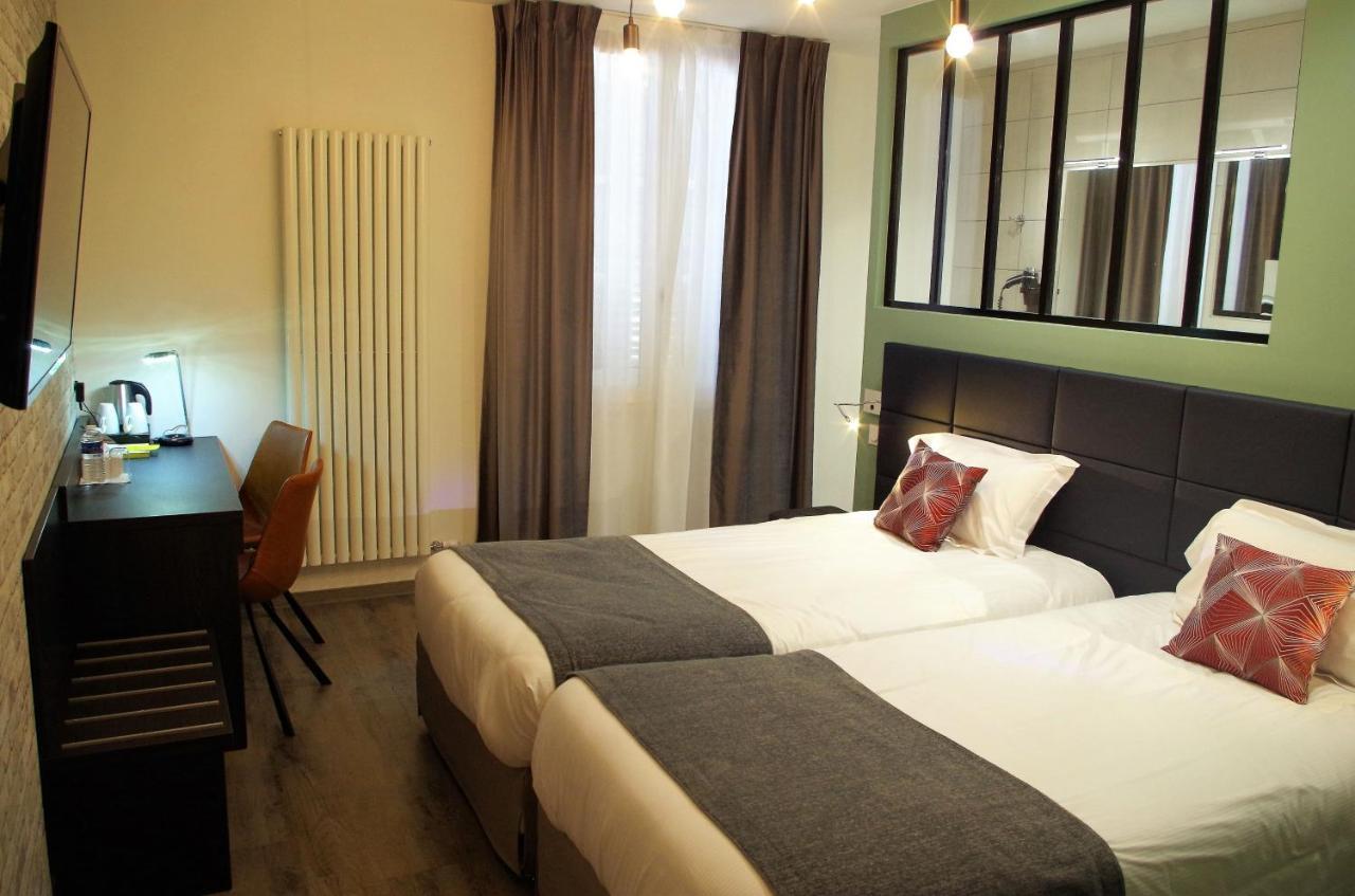 Logis Hotel Les Platanes Reyssouze Esterno foto